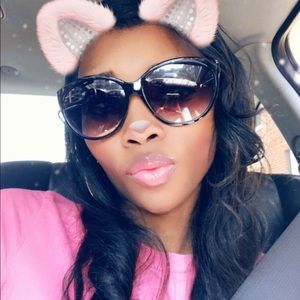 Meet your Posher, Candace